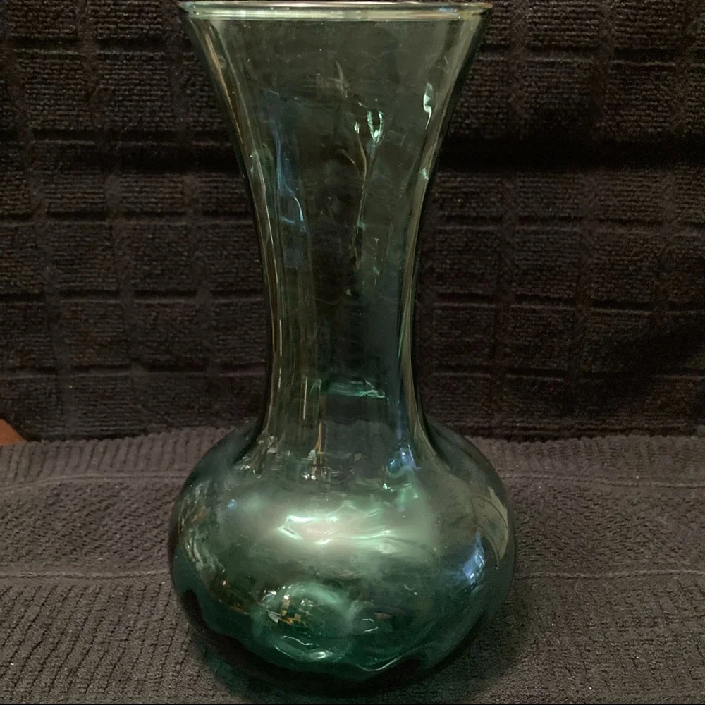 Vintage Hand Blown Green Glass Flower Vase with Swirl Pattern